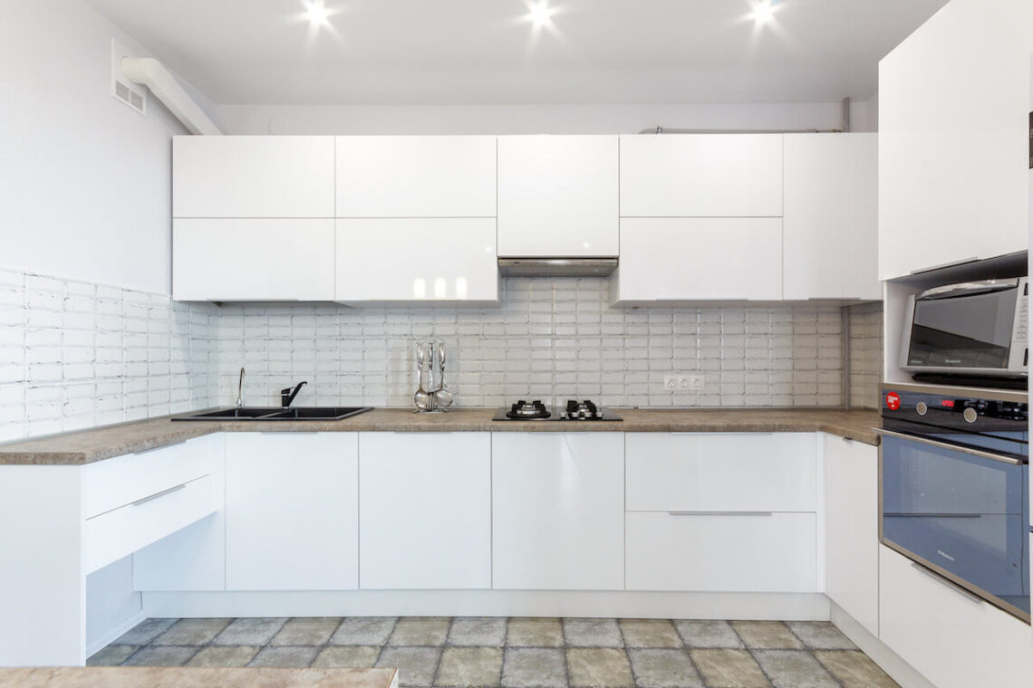 Преимущества кухонь на заказ в Екатеринбурге