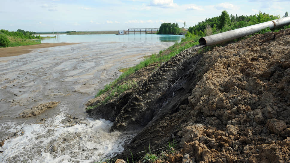 Госдума одобрила законопроект об увеличении штрафов за загрязнение водоемов