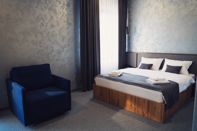 Люкс двухкомнатный со спа-бассейном и террасой