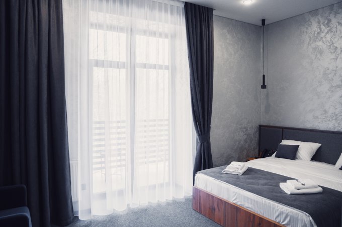 Стандартный двухместный номер с балконом и дополнительным местом