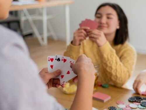 Как сделать фокус с картами для начинающих Как сделать фокус с картами для начинающих